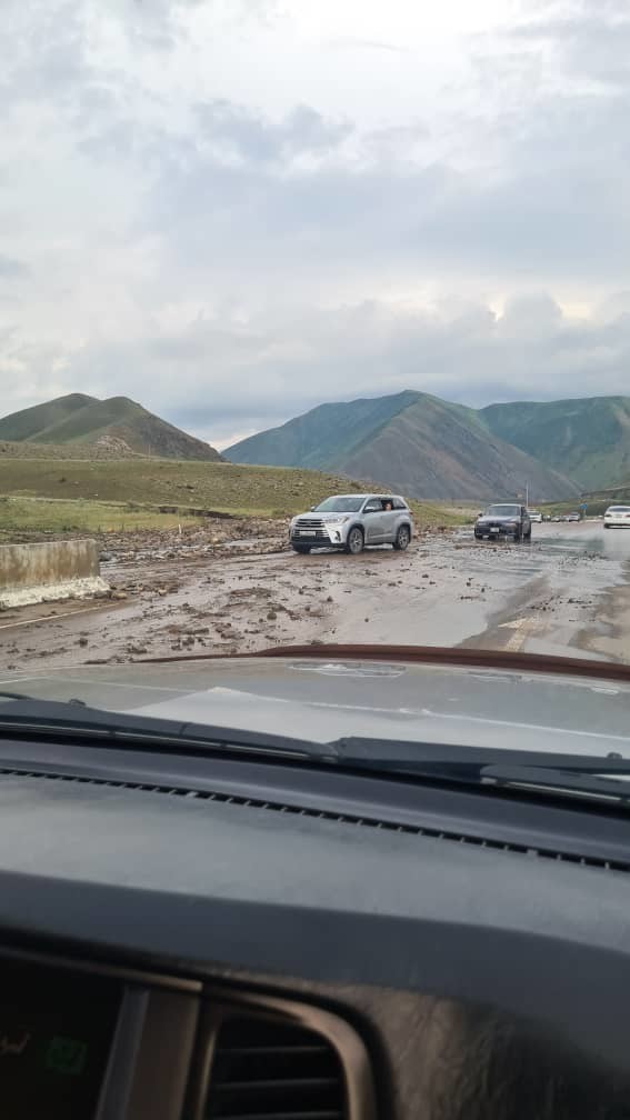 Бишкек-Нарын-Торугарт жолунда сел жүрдү. Жол бир тараптуу ачык