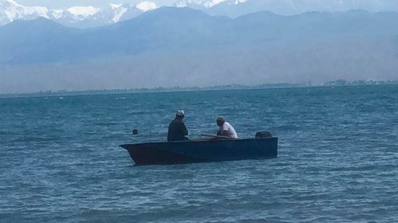 Балыкчыда көлгө чөккөн 16 жаштагы кыздын жансыз денеси табылды