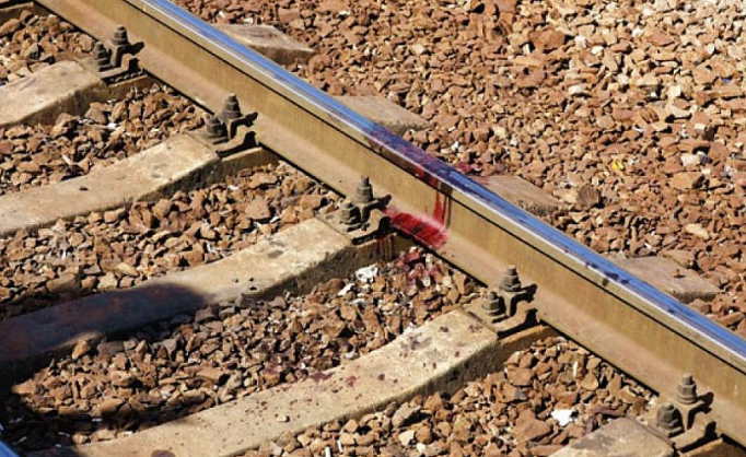 "Иним велосипед менен практикасына кеткен". Бишкекте 17 жаштагы жигит поезд алдында калып, көз жумду