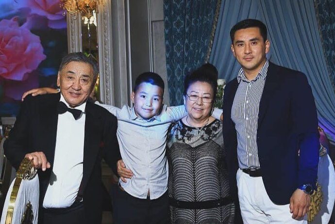 Экс-депутат Абиров: "Жакын адамыңды жоготуу оор, жан дүйнөң ээнсирей түшөт"