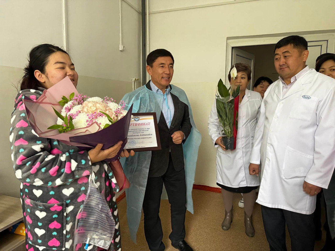 "Былтыр турмушка чыккам". Нарында 3 эмди жарыкка алып келген келин өзү тууралуу айтып берди